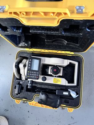 South brand Electronic Digital Theodolite NT-023 Aggiorna il tuo gioco di livellamento con South Magnetically Dampened Compensator e LCD Display