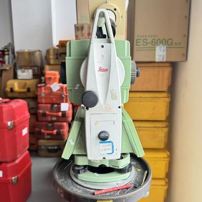 Leica TS09 Total Station con 1000m No Prism Distance, 0.6s Gross Measurement e IP66 Rated per un rilevamento accurato